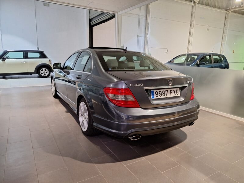 MERCEDES-BENZ Clase C 320 CDI Advangarde
