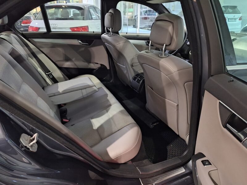 MERCEDES-BENZ Clase C 320 CDI Advangarde