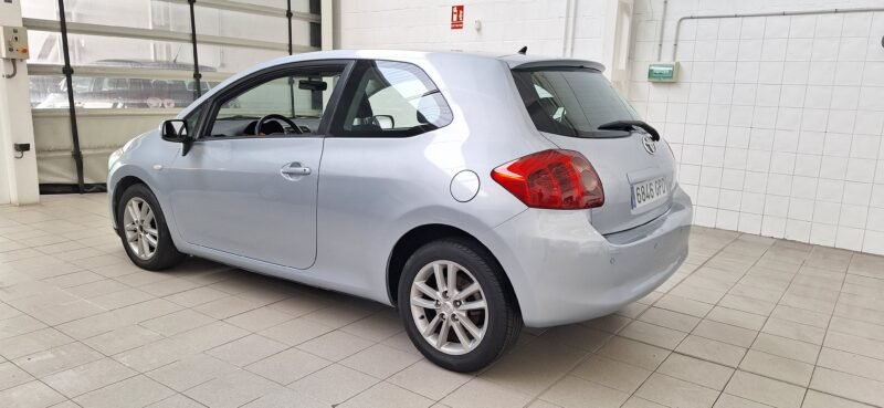TOYOTA AURIS 2.0 D4D