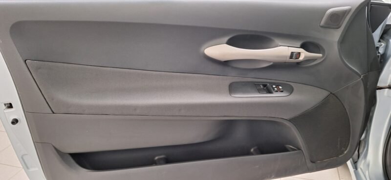 TOYOTA AURIS 2.0 D4D