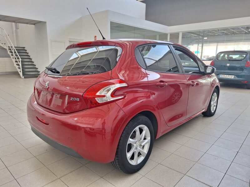 PEUGEOT 208 1.2 e-VTi Style
