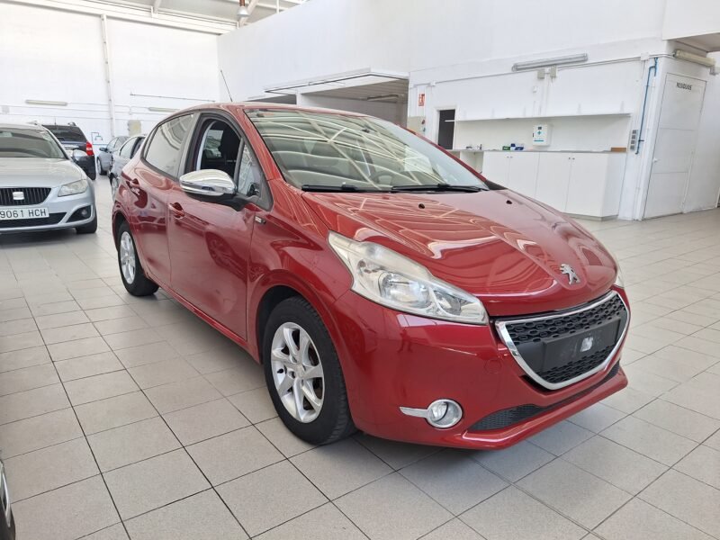 PEUGEOT 208 1.2 e-VTi Style