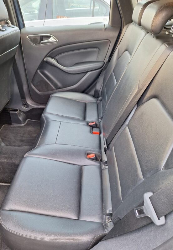 MERCEDES-BENZ Clase A 180 CDI