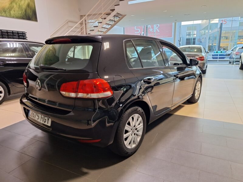 VOLKSWAGEN Golf VI 1.6 TDI