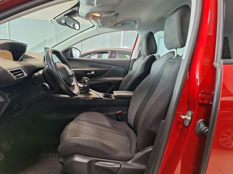 PEUGEOT 3008 1.5 BLUEHDI