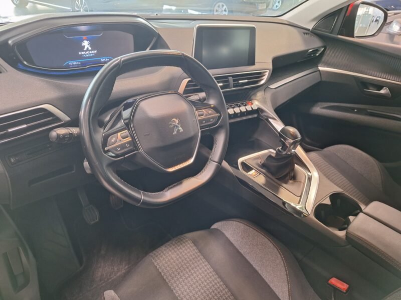 PEUGEOT 3008 1.5 BLUEHDI