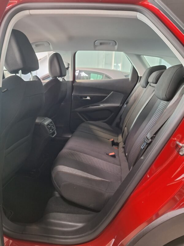 PEUGEOT 3008 1.5 BLUEHDI