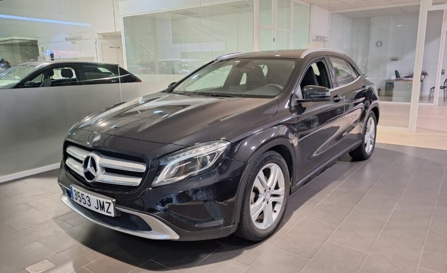 MERCEDES-BENZ GLA 220CDI