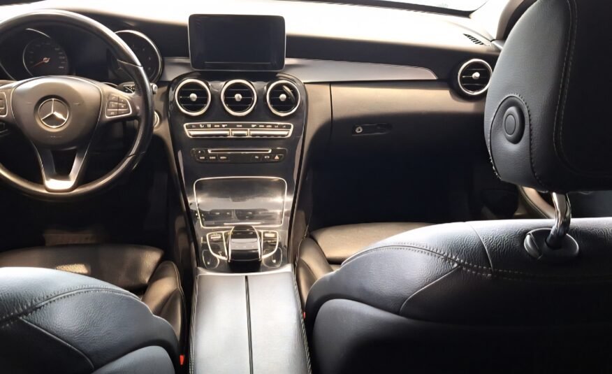 MERCEDES-BENZ Clase C 200CDI