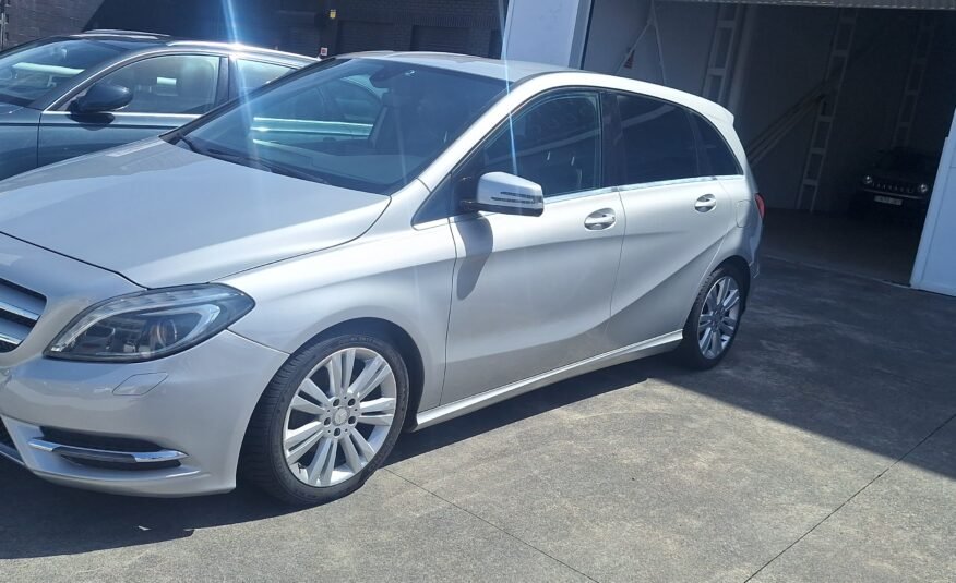 MERCEDES-BENZ CLASE B 200 CDI 7G
